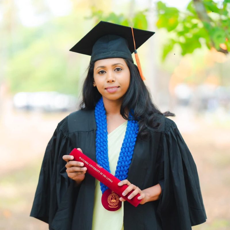 Madhushika-Jayathilaka-1x1