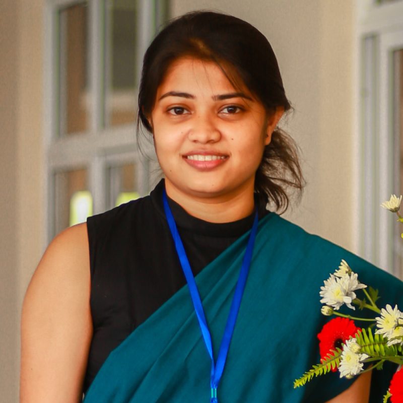 Poorni-Athapaththu-1x1